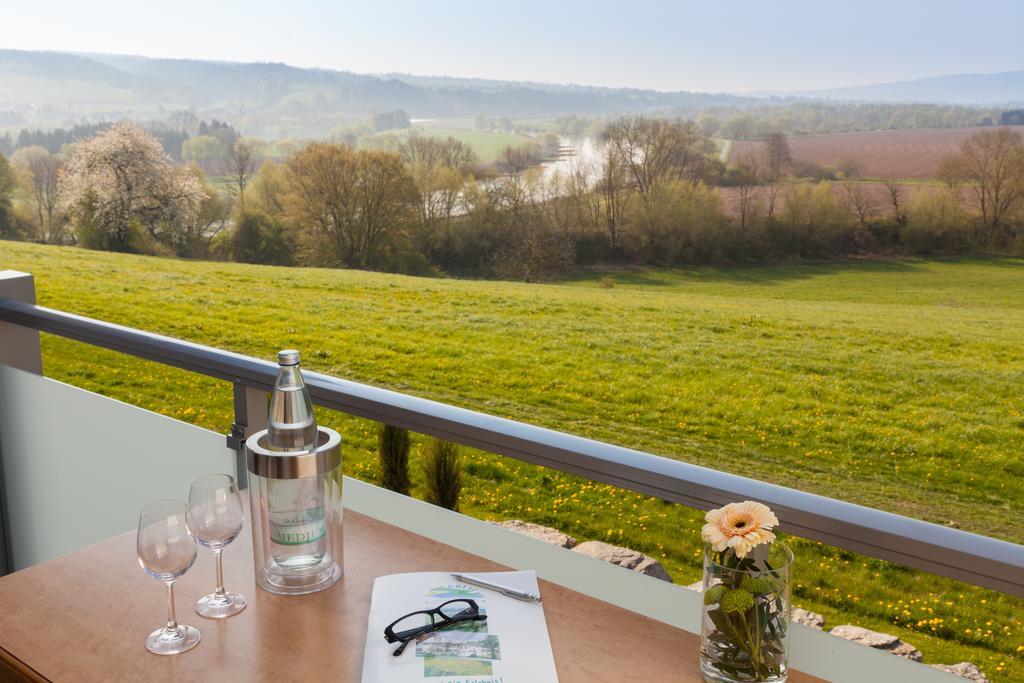 Landhotel Weserblick Beverungen Chambre photo